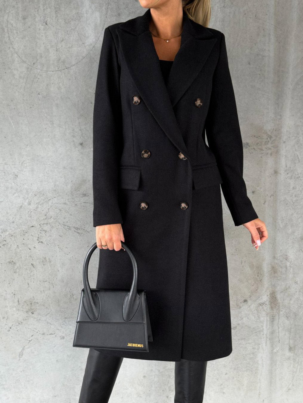 Manteau long pour femmes à double boutonnage classique avec col à revers et poches plaquées Echo Archiv