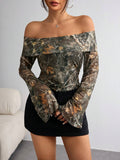 Top à manches longues sans épaules pour femmes avec motif camouflage et manches évasées R&B