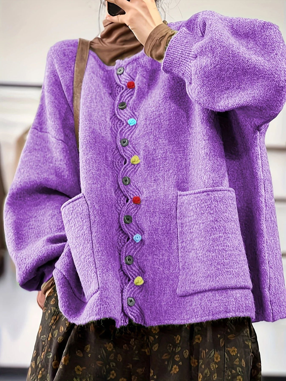 Cardigan en tricot oversized pour femmes avec patte de boutonnage décorative et poches plaquées Echo Archiv