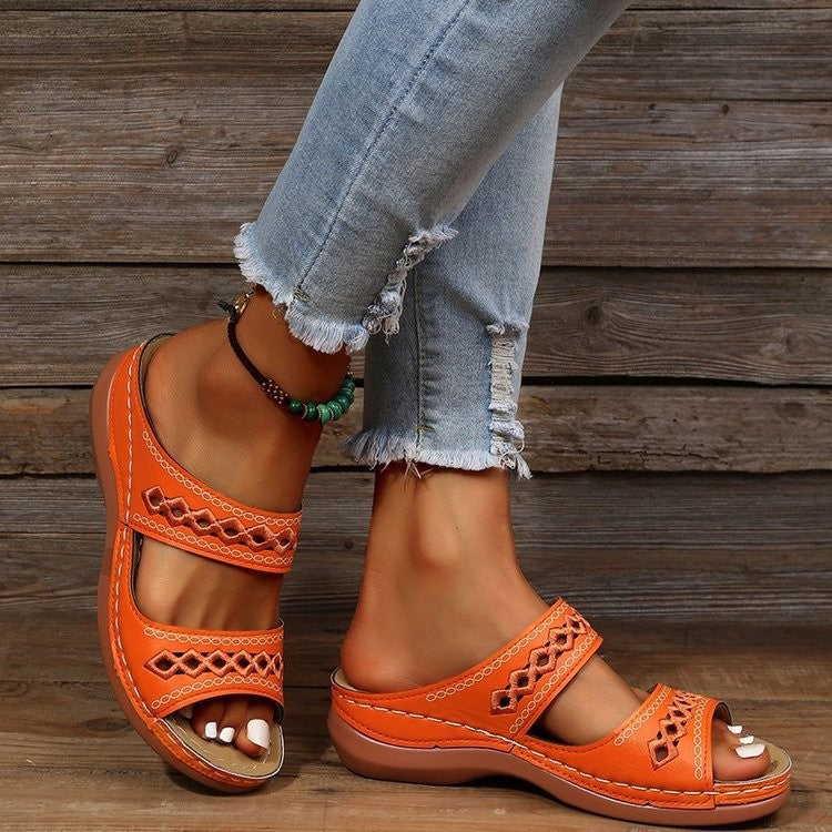 Sandales confortables pour femmes avec design de lanières décoratif et semelle intérieure rembourrée R&B
