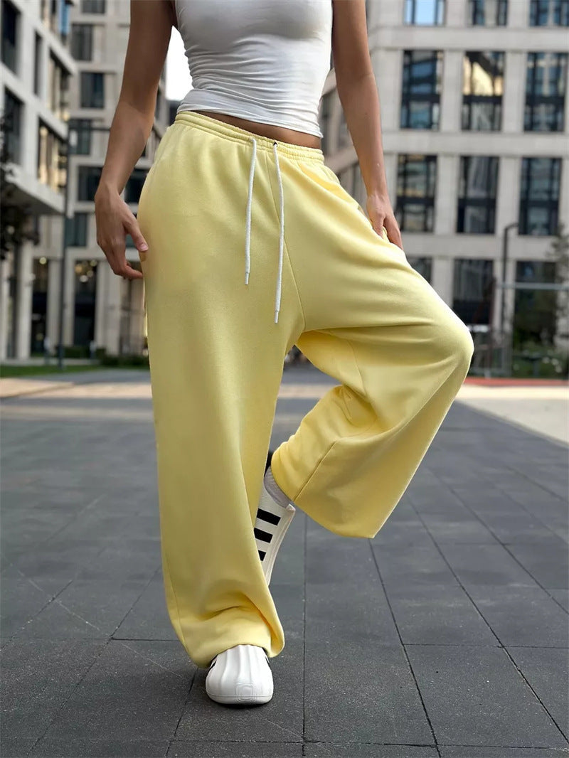 Pantalon de survêtement oversized pour femmes avec taille large et cordon de serrage Echo Archiv