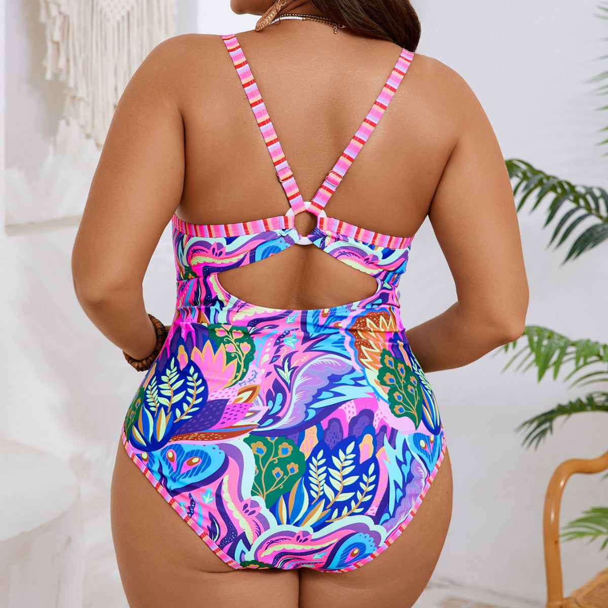 Maillot de bain une pièce pour femmes avec un design floral ludique Echo Archiv