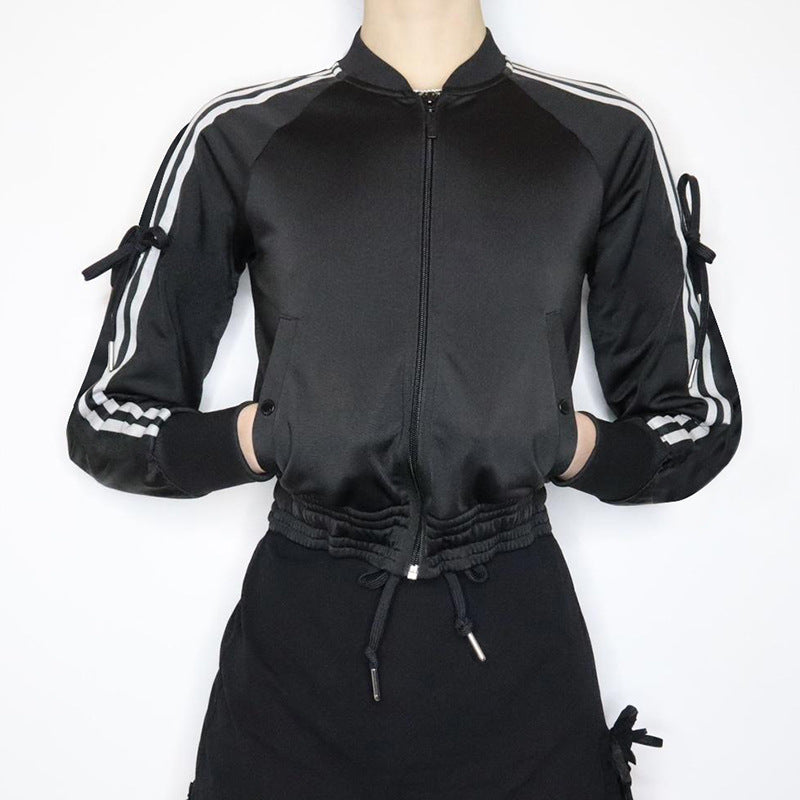 Veste zippée sportive pour femmes au style bomber avec bandes latérales, liens aux manches et cordon de serrage Echo Archiv