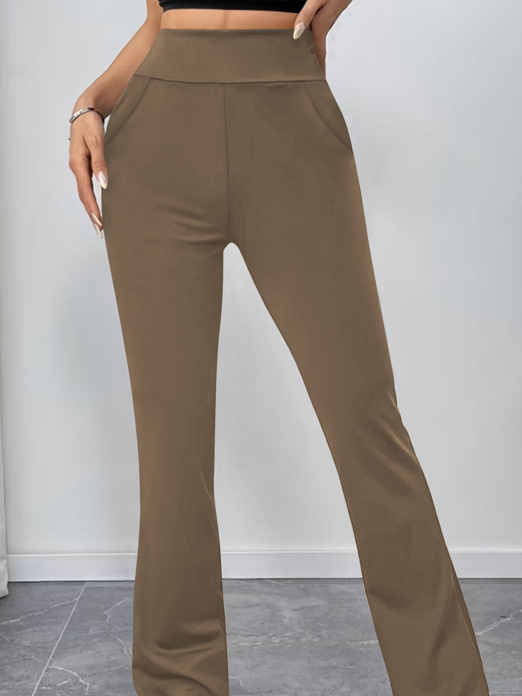 Pantalon de yoga taille haute pour femmes avec jambe évasée et poches Echoarchiv