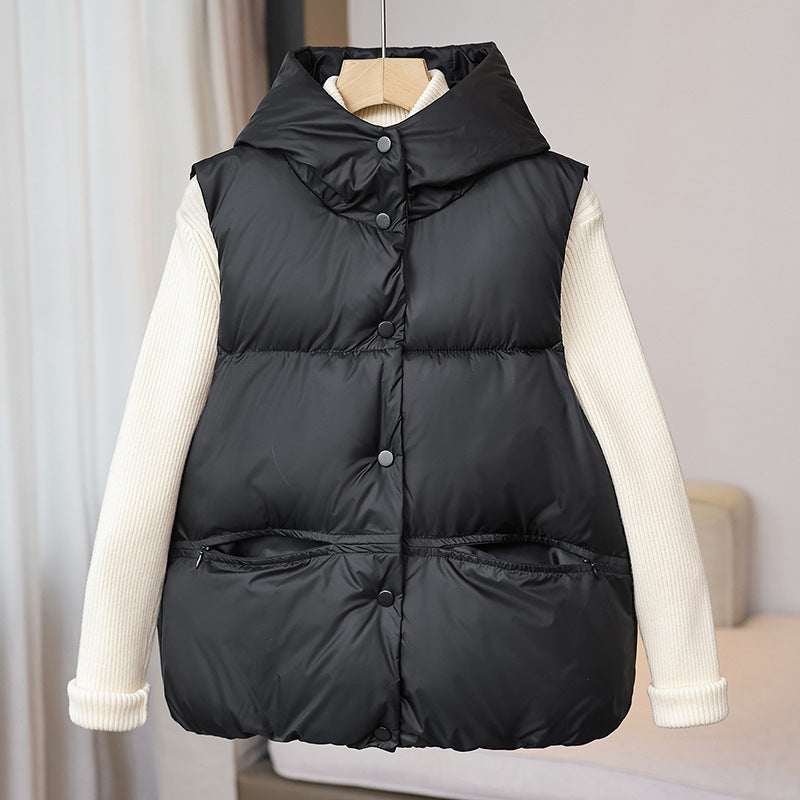 Gilet thermique sans manches pour femmes avec col montant volumineux, patte de boutonnage dissimulée et poches zippées sur les côtés Echo Archiv