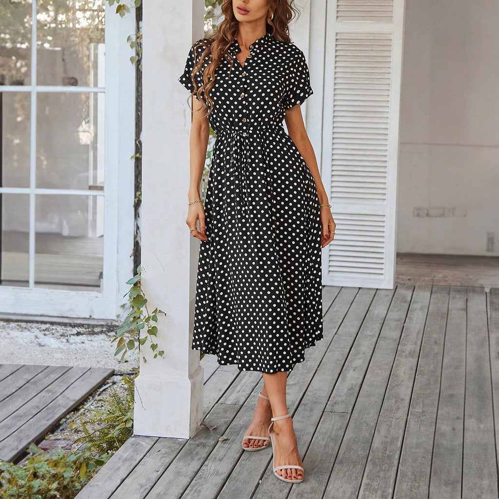 Robe midi pour dames avec des pois, des boutons et une ceinture à nouer