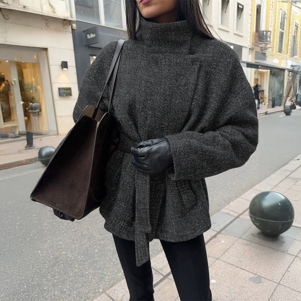 Manteau court cintré pour femmes avec ceinture, large col à revers et manches raglan Echo Archiv