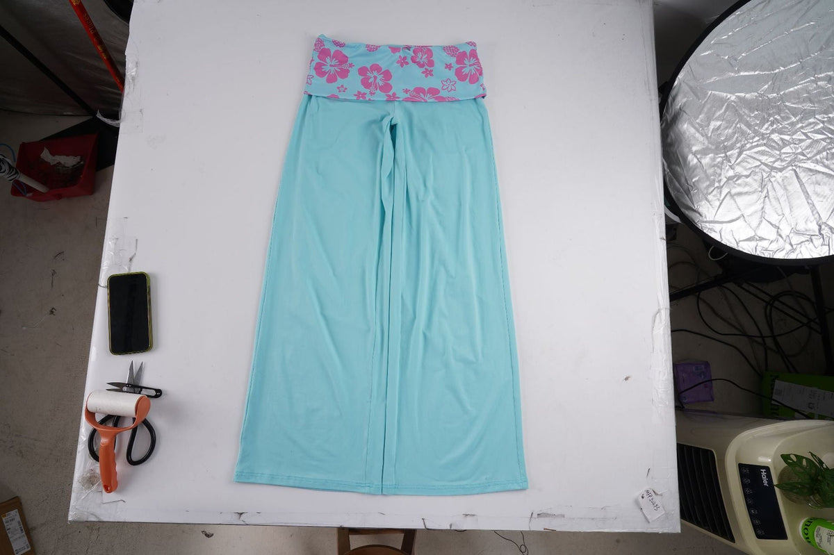 Pantalon palazzo de yoga pour femmes avec taille haute et ceinture repliée Echo Archiv