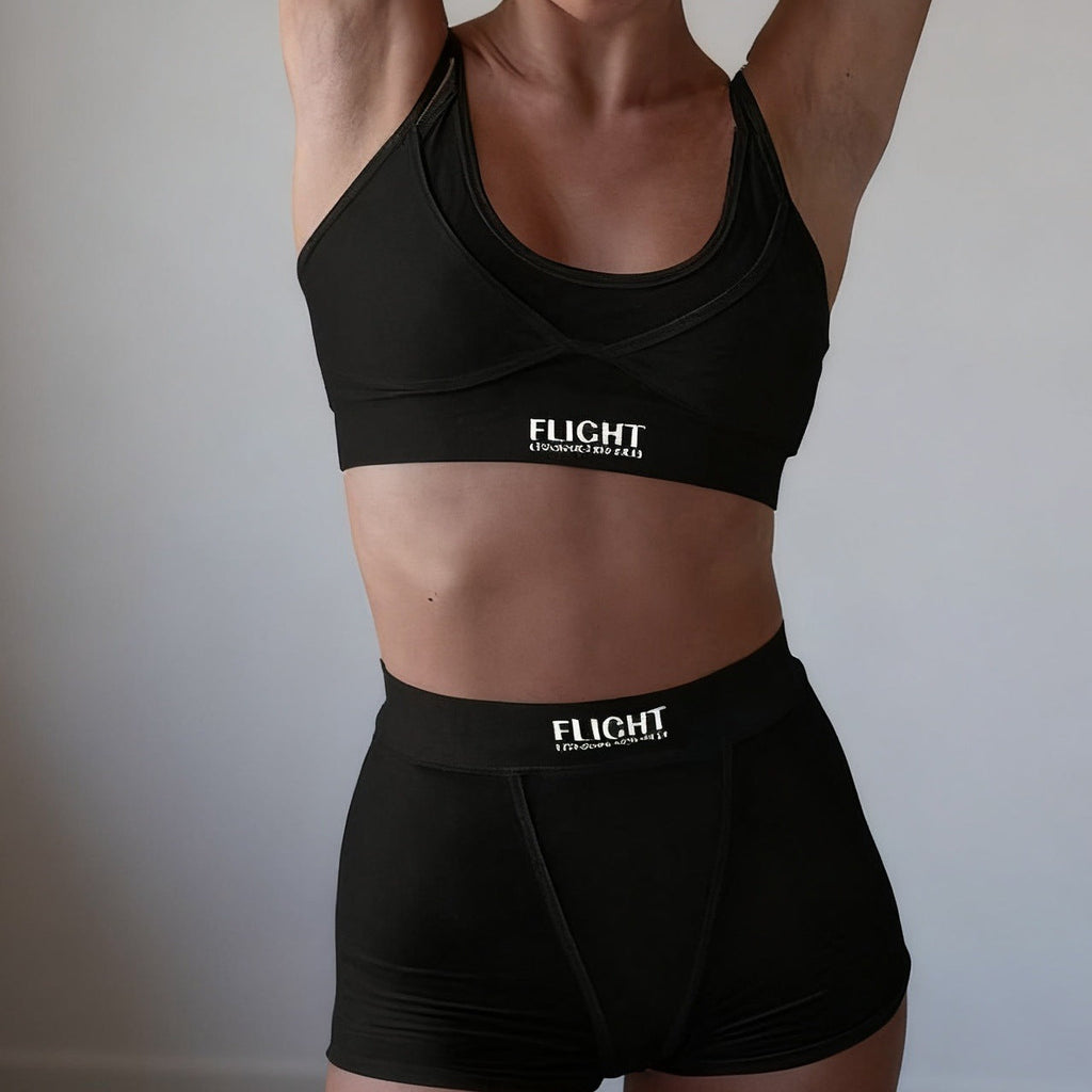 Ensemble de lingerie sportive pour femmes avec crop-top tendance et shorts confortables R&B