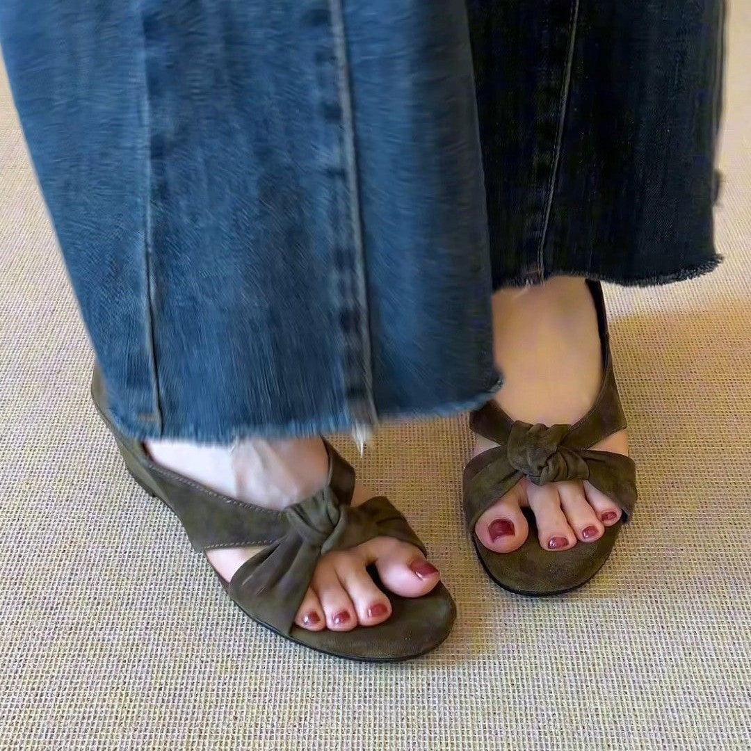 Sandales élégantes à motif en arc pour femmes avec design de lanière nouée R&B