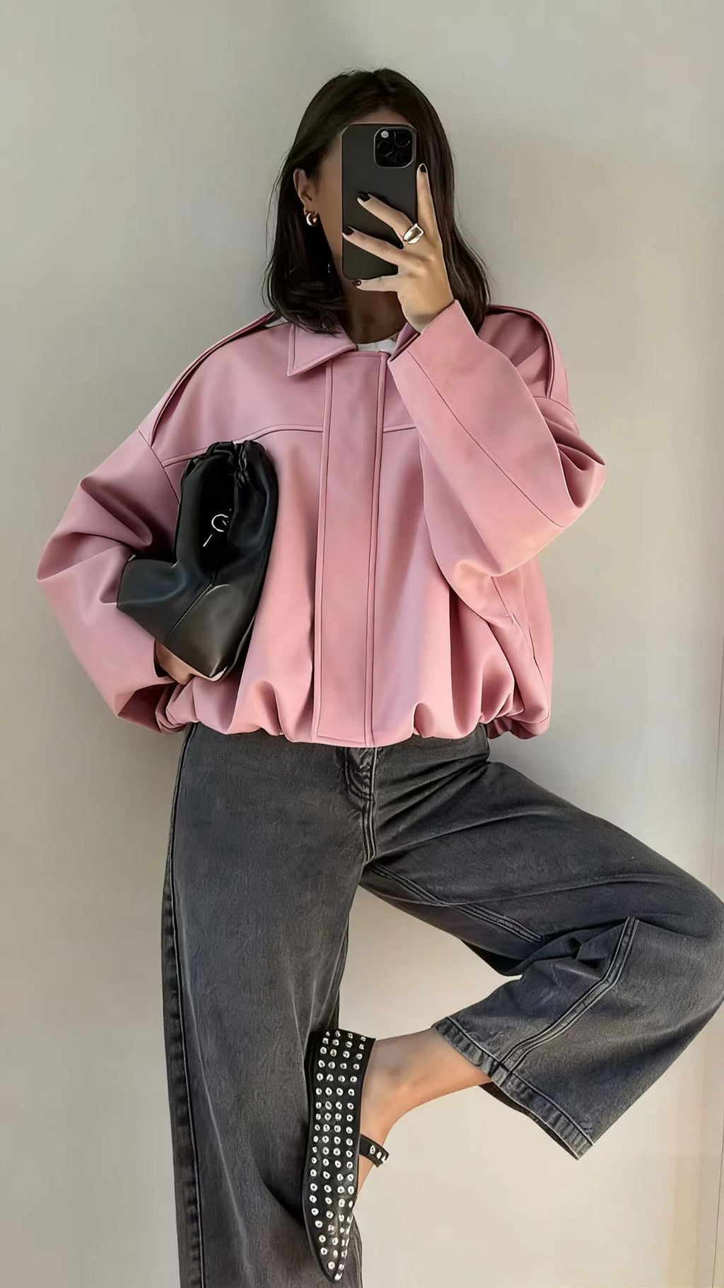 Veste courte pour femmes en coupe oversize avec ourlet ballon et épaulettes