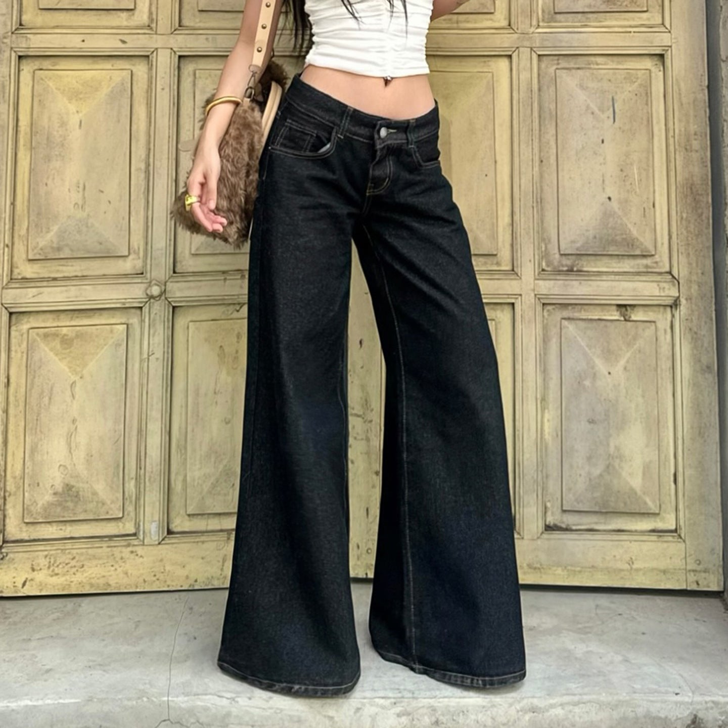 Jeans taille haute à jambe large pour femmes avec taille haute et surpiqûres contrastées Echo Archiv