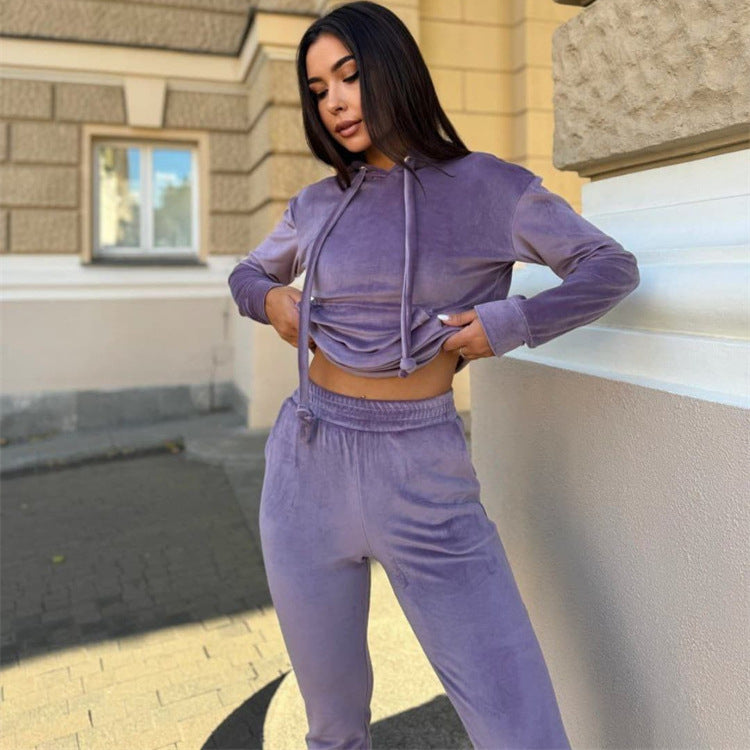 Ensemble lounge en velours doux pour femmes avec sweat à capuche et jogging tapered Echo Archiv