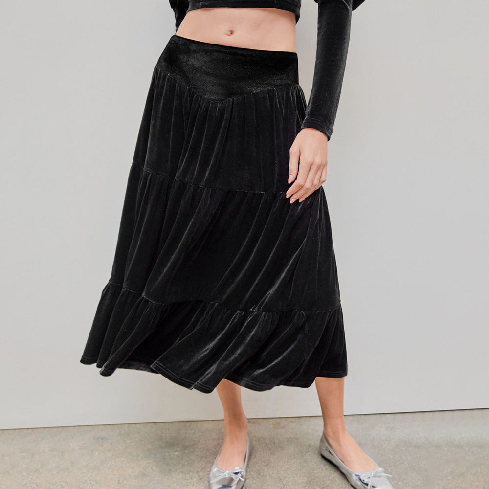 Ensemble deux pièces en velours pour femmes avec bustier-crop froncé et jupe midi à volants