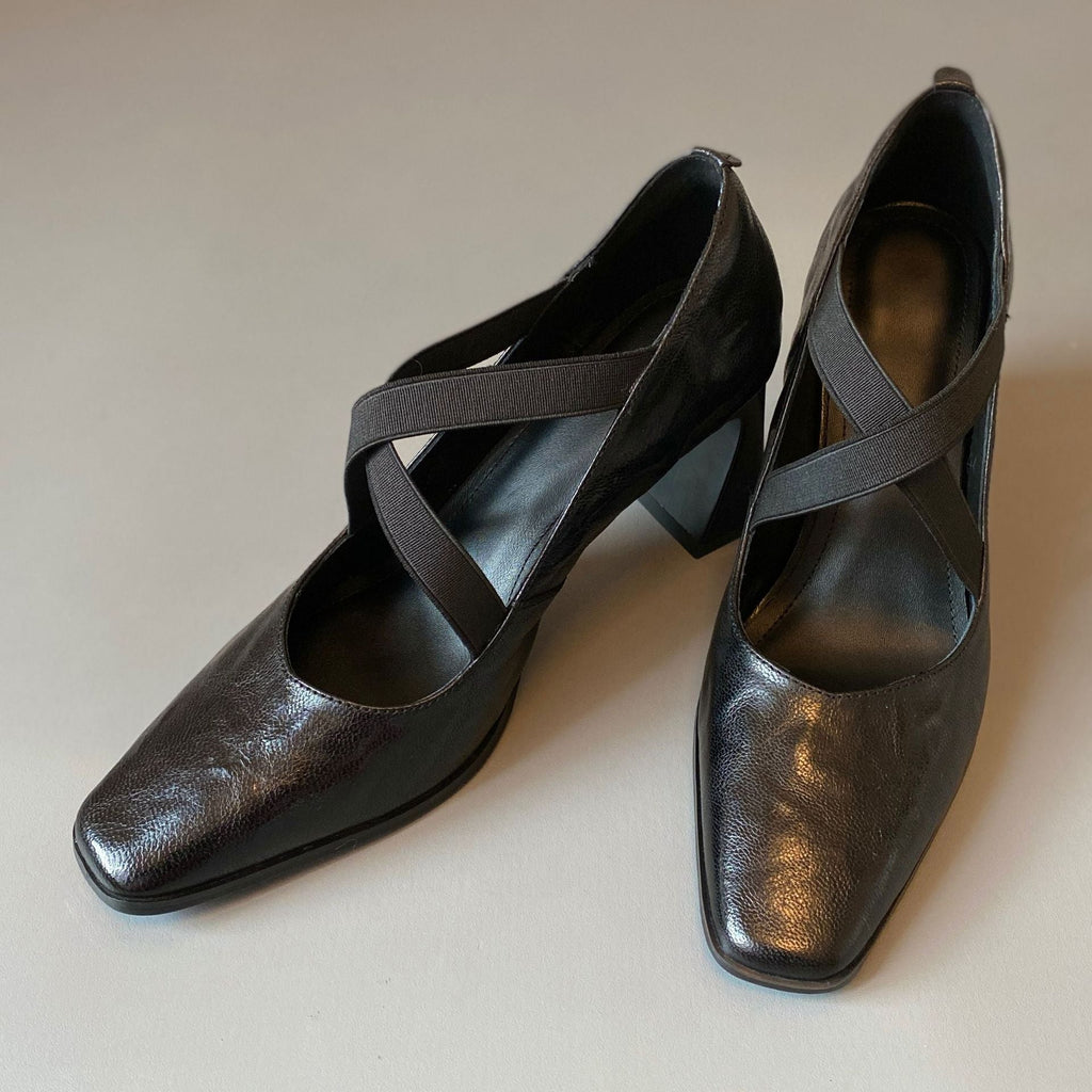 Pompes Slingback élégantes pour femmes avec un design de sangle à la mode et un confort de talon bloc R&B