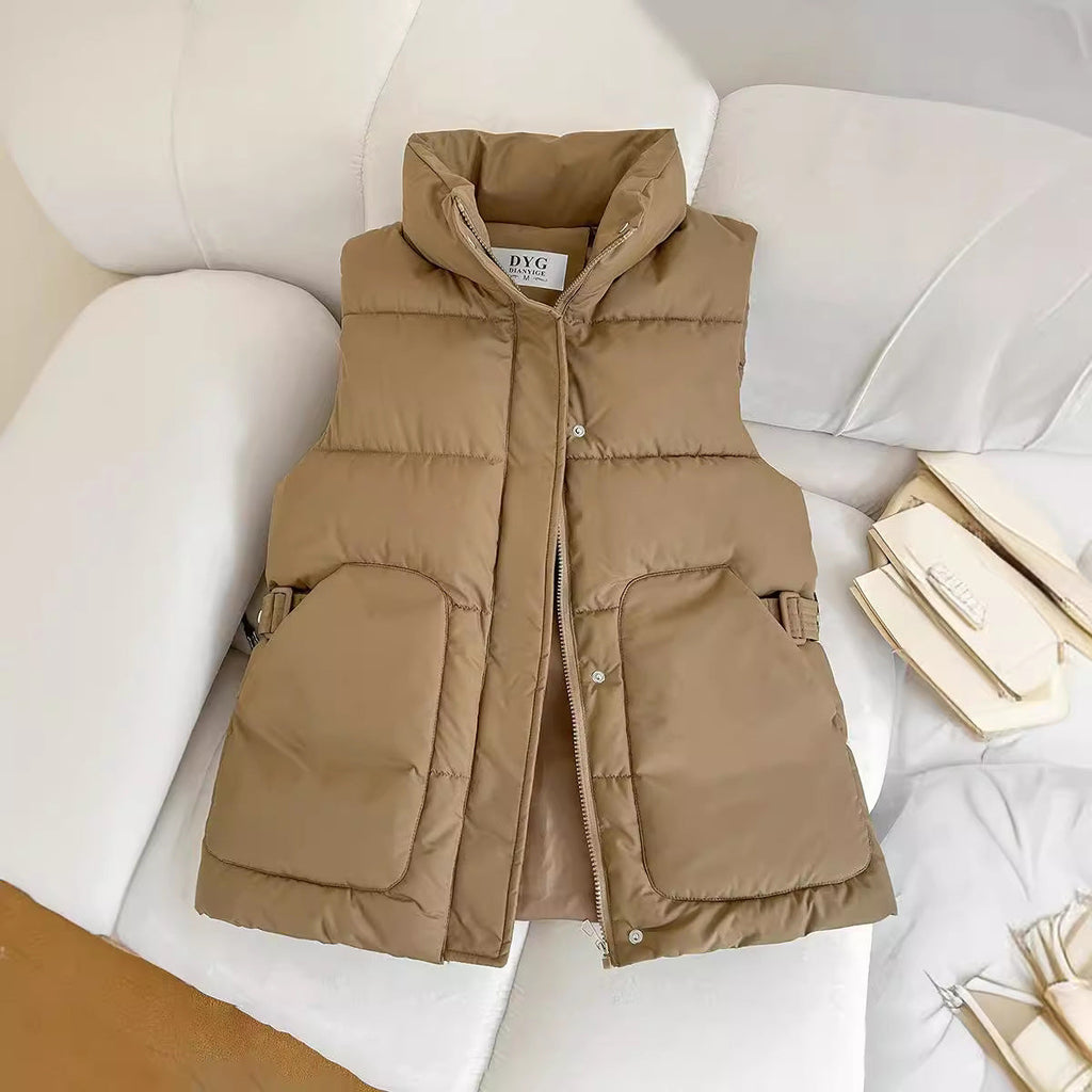 Gilet utilitaire sans manches matelassé pour femmes avec col montant, grandes poches à rabat et boucles de réglage latérales Echo Archiv