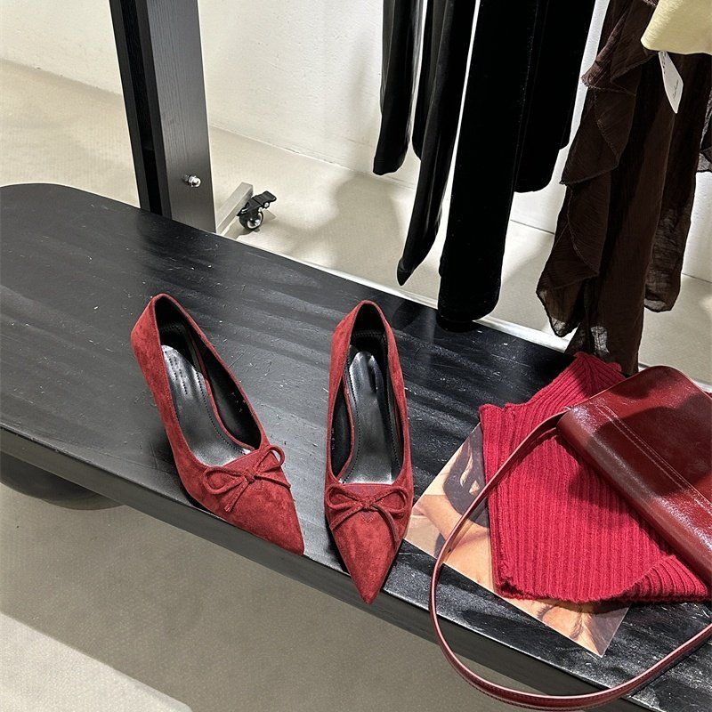 Talons aiguilles élégants pour femmes avec délicate décoration en nœud R&B