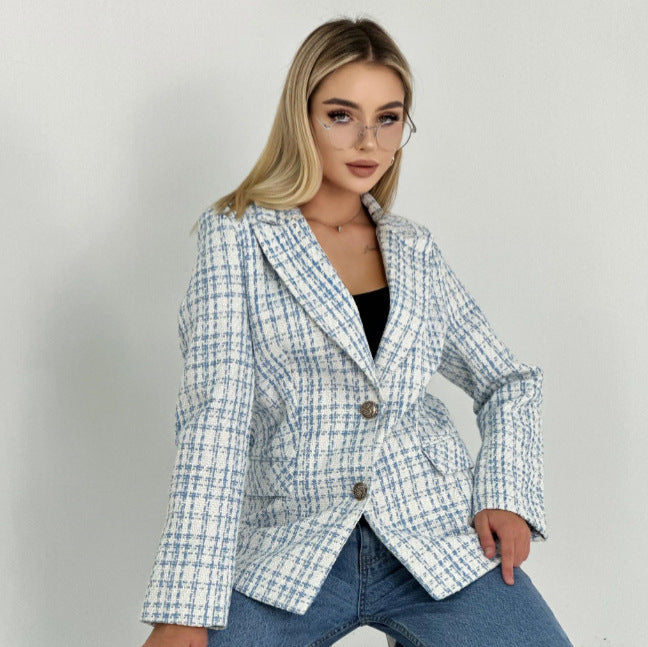 Veste blazer pour femmes avec coupe cintrée et boutons élégants
