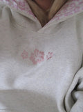 Hoodie pour femmes avec design floral brodé et doublure de capuche imprimée Echoarchiv