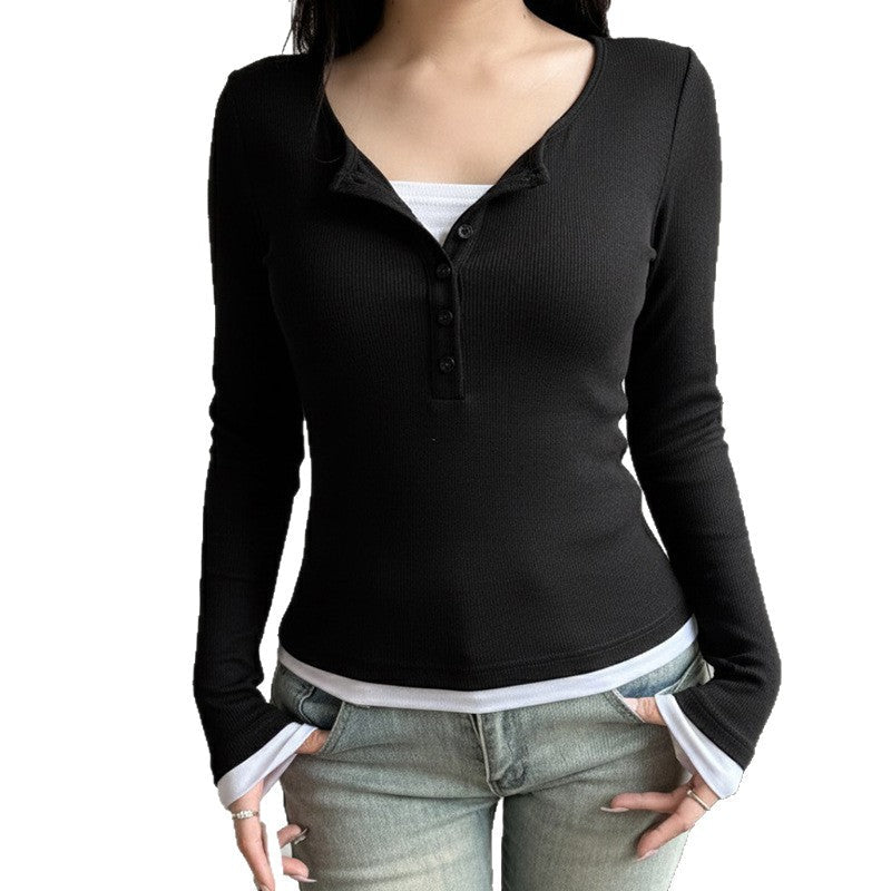 T-shirt Henley cropped ajusté pour femmes avec des bords contrastants Echo Archiv