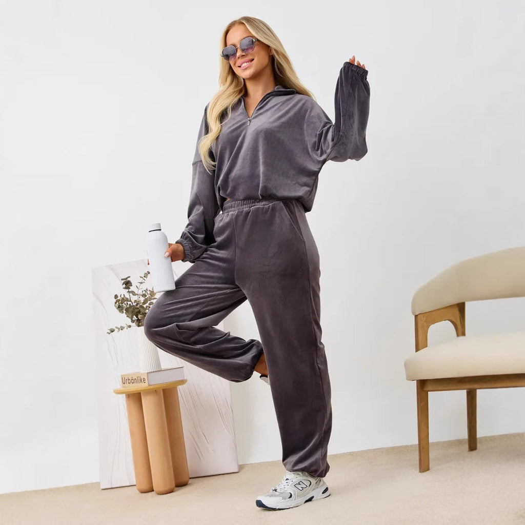 Ensemble de lounge en velours deux pièces pour femmes avec capuche et pantalon à taille élastique