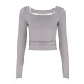 Top cropped à manches longues ajusté pour femmes avec décolleté carré et bretelles spaghetti doubles Echo Archiv