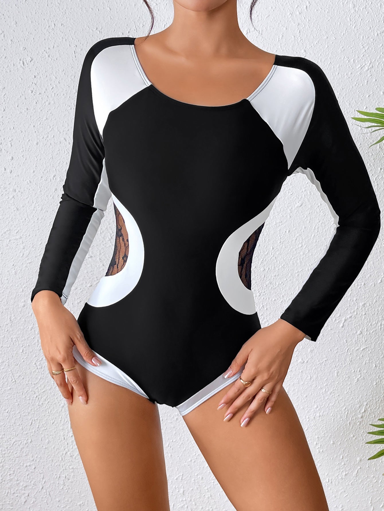 Maillot de bain à manches longues pour femmes Drune avec inserts transparents