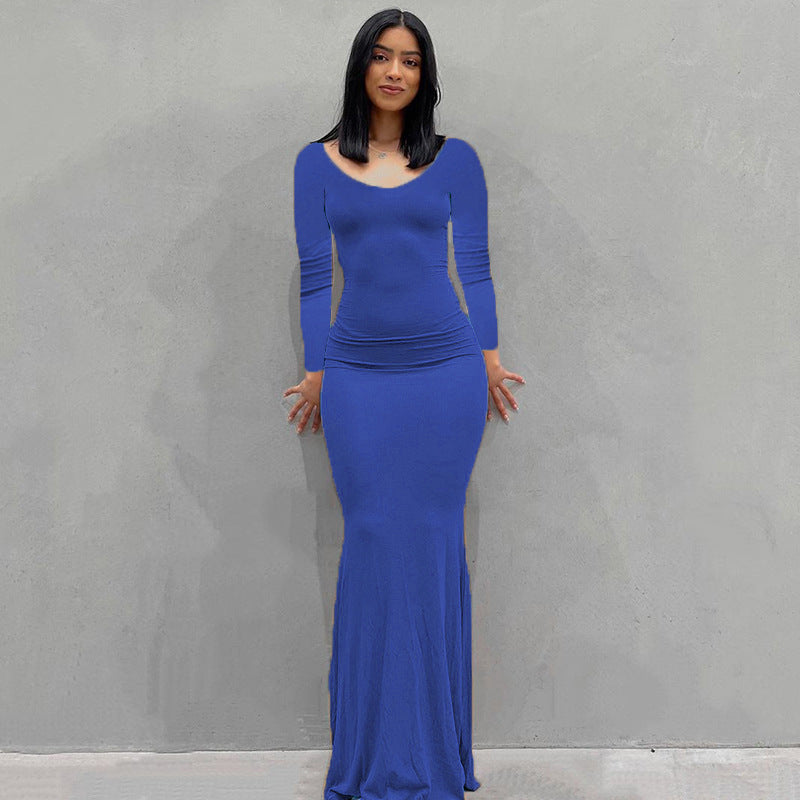 Robe maxi en jersey ajustée pour femmes avec drapés cintrés, manches longues et ourlet évasé Echoarchiv