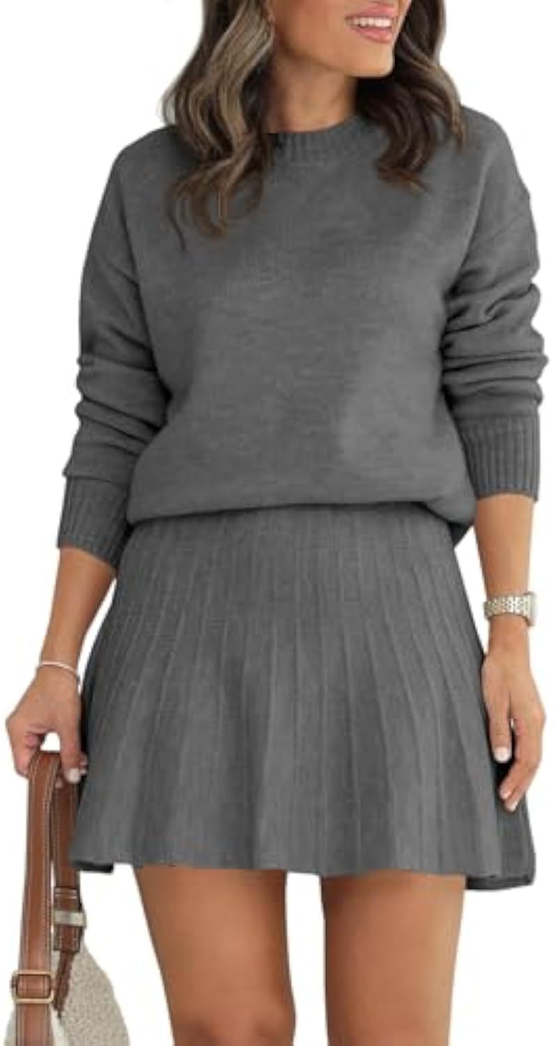 Ensemble en tricot pour femmes avec pull à col rond et mini-jupe plissée