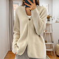 Cardigan en tricot structuré pour femmes avec décolleté en V et patte de boutonnage cachée Echo Archiv