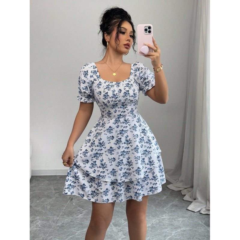 Robe fleurie pour femmes avec ourlet à volants et manches bouffantes Heidi-Mode
