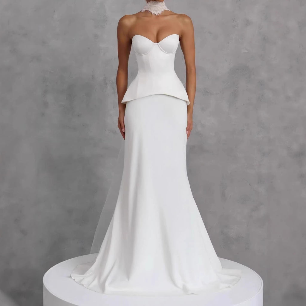 Robe de mariée ajustée pour femmes avec silhouette peplum R&B