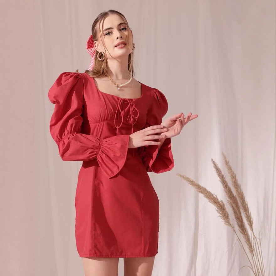 Robe mini à manches bouffantes pour femmes avec décolleté carré, bustier à cordon et manches cloche