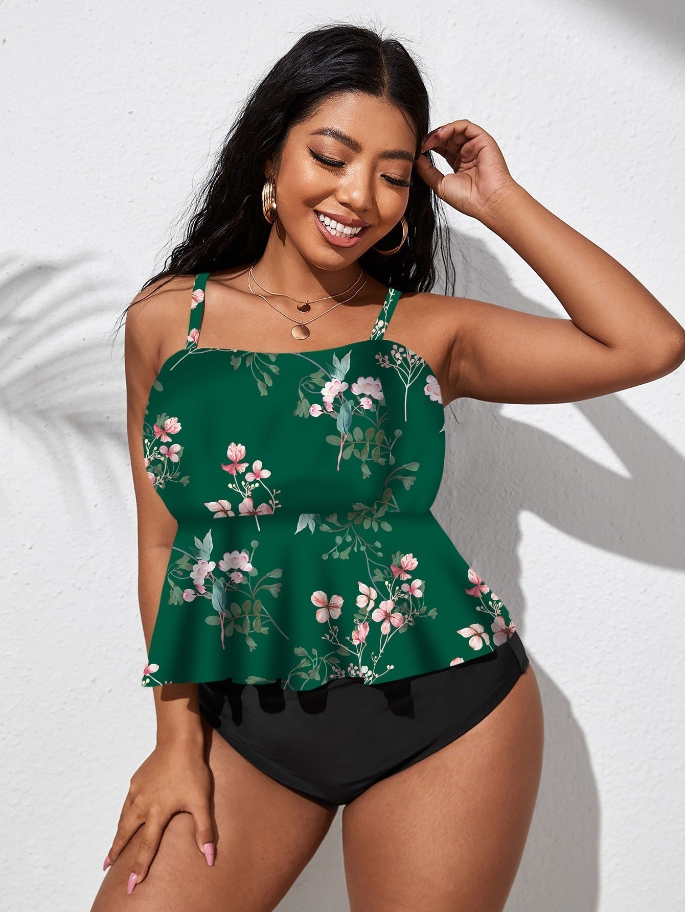 Haut de maillot de bain peplum pour femmes avec design floral Drune