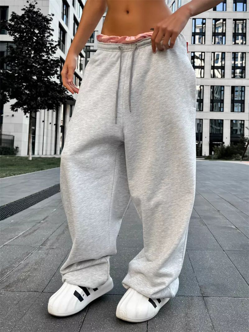 Pantalon de survêtement oversized pour femmes avec taille large et cordon de serrage Echo Archiv