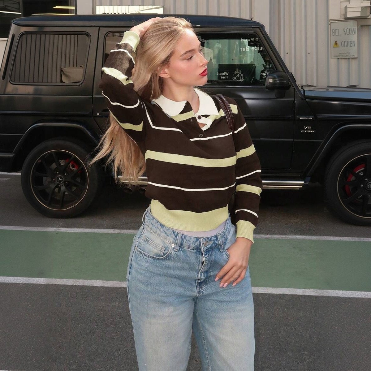 Pull rugby rayé pour femmes avec col polo et finitions côtelées Echoarchiv