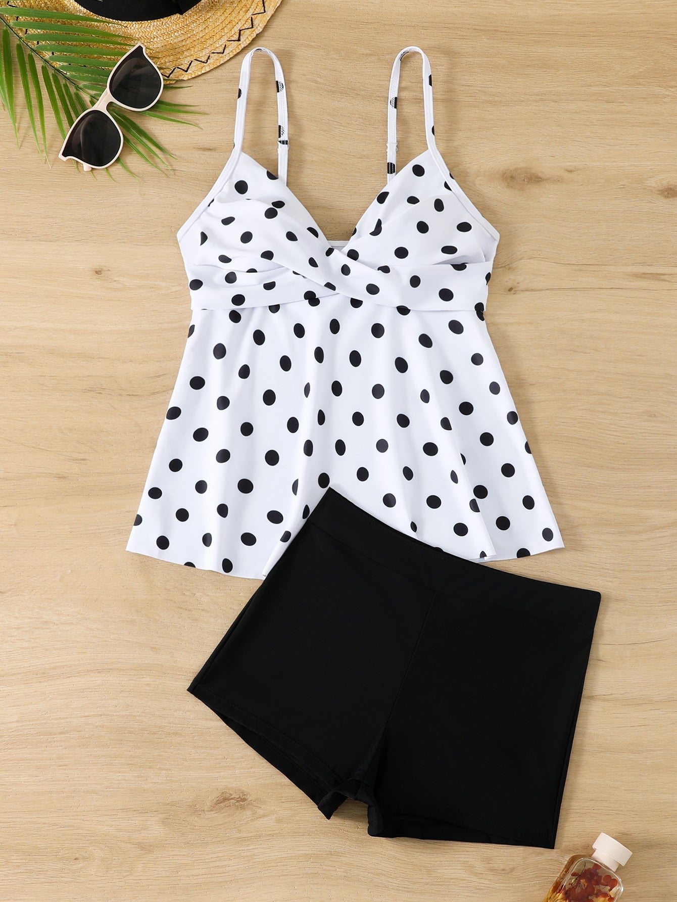 Ensemble de Tankini pour femmes avec motif à pois et shorts confortables R&B