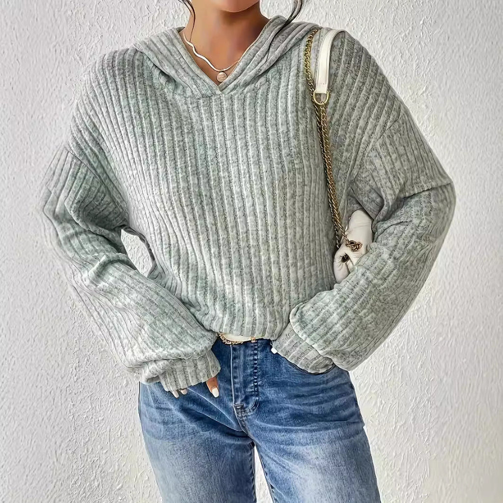 Pull à capuche côtelé pour femmes avec silhouette cropped décontractée Echoarchiv