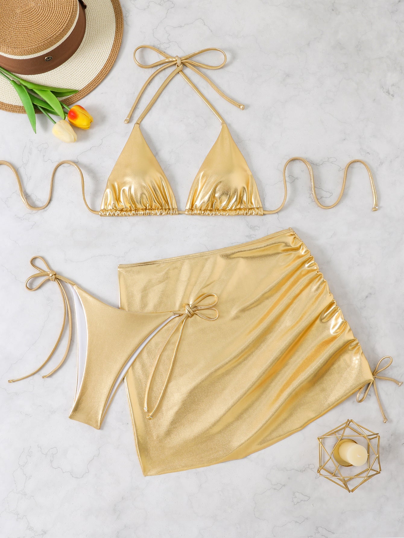 Bikini triangle femme avec jupe portefeuille raffinée R&B