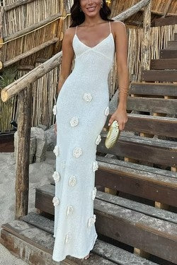 Robe maxi élégante et scintillante pour femmes avec des appliques florales R&B
