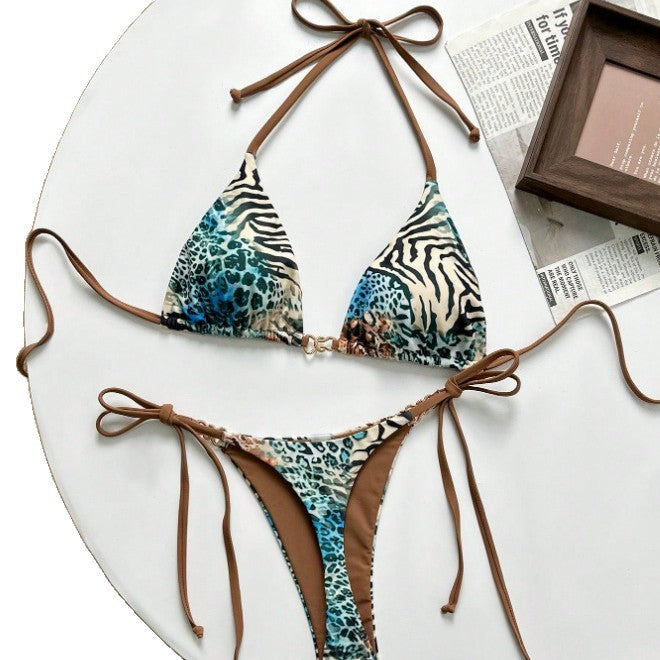 Bikini triangle pour femmes avec un motif animal excitant et des liens à la mode Echo Archiv