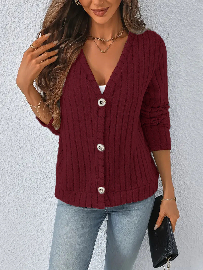 Cardigan en tricot à col en V côtelé pour femmes avec boutons décoratifs, épaules légèrement tombantes et ourlet carré Echo Archiv