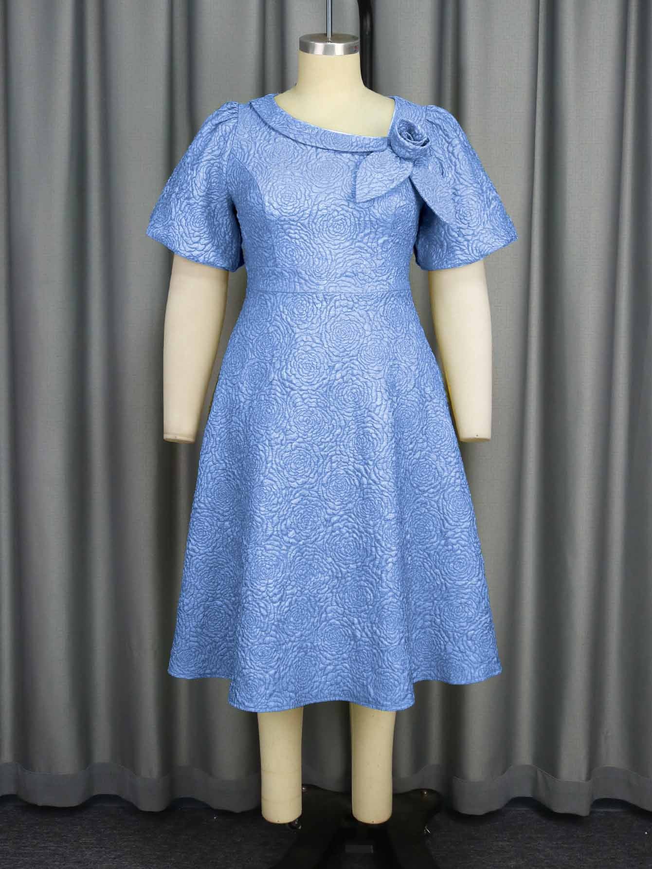 Robe pour femmes avec imprimé floral élégant et décoration en nœud R&B