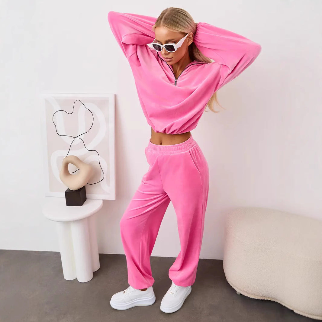Ensemble de lounge en velours deux pièces pour femmes avec capuche et pantalon à taille élastique