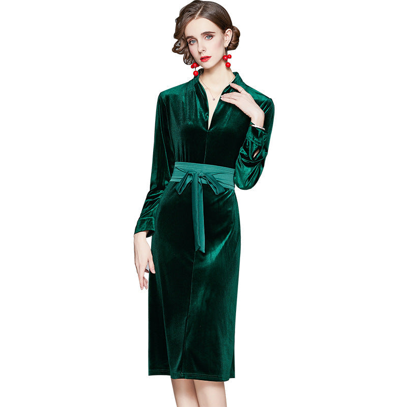 Robe midi en velours pour femmes avec col montant et ceinture à nouer Echo Archive