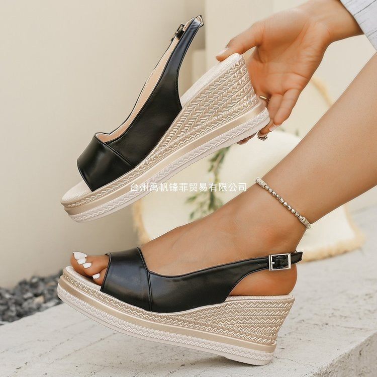 Mules compensées pour femmes en simili cuir de haute qualité avec des brides élastiques et une semelle tendance R&B