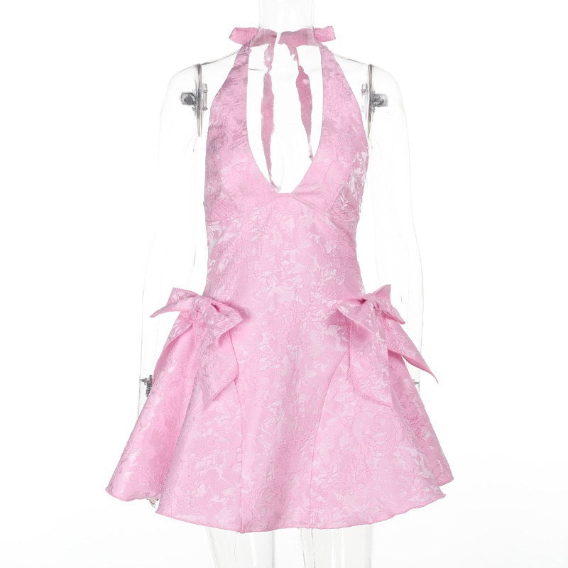 Robe de cocktail ludique pour femmes avec applications de nœuds R&B
