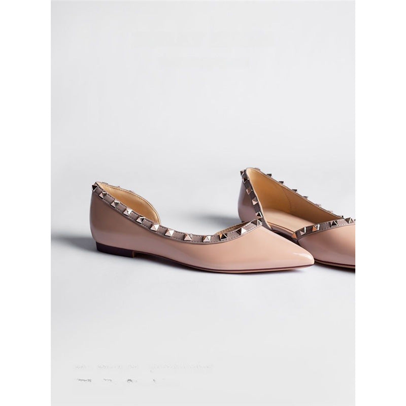 Ballerines élégantes à bout pointu pour femmes avec des ornements glamour R&B