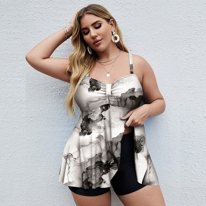 Tankini Femme avec un design flatteur et shorts intégrés R&B