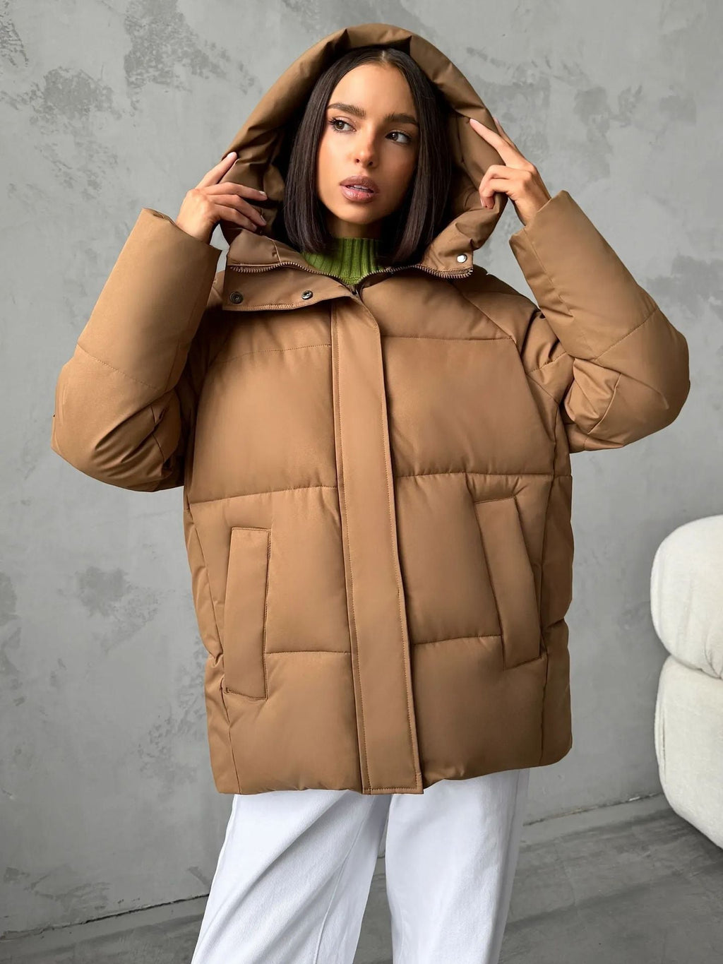 Veste matelassée oversize pour femmes avec capuche et poches intégrées